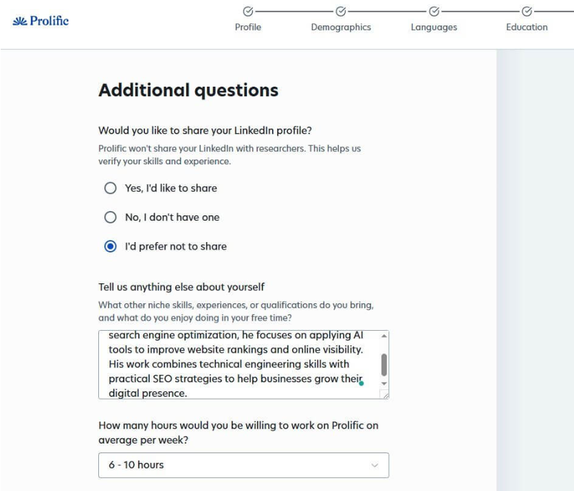 Prolific注册补充问题页面,包含是否分享LinkedIn档案、自我介绍文本框、每周愿意在Prolific上投入多少小时(选择6到10小时)