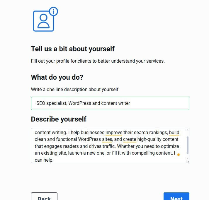 Freelancer个人简介填写页面，分为一句话描述和详细介绍两个输入框