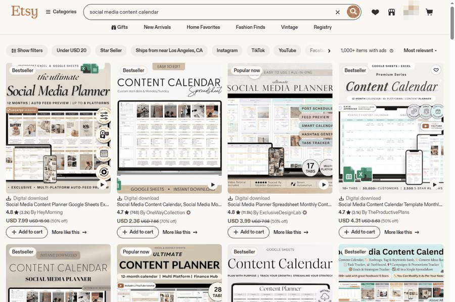 Etsy搜索social media content calendar的结果页,各种社媒内容日历和计划表产品,价格从三美金到二十几美金