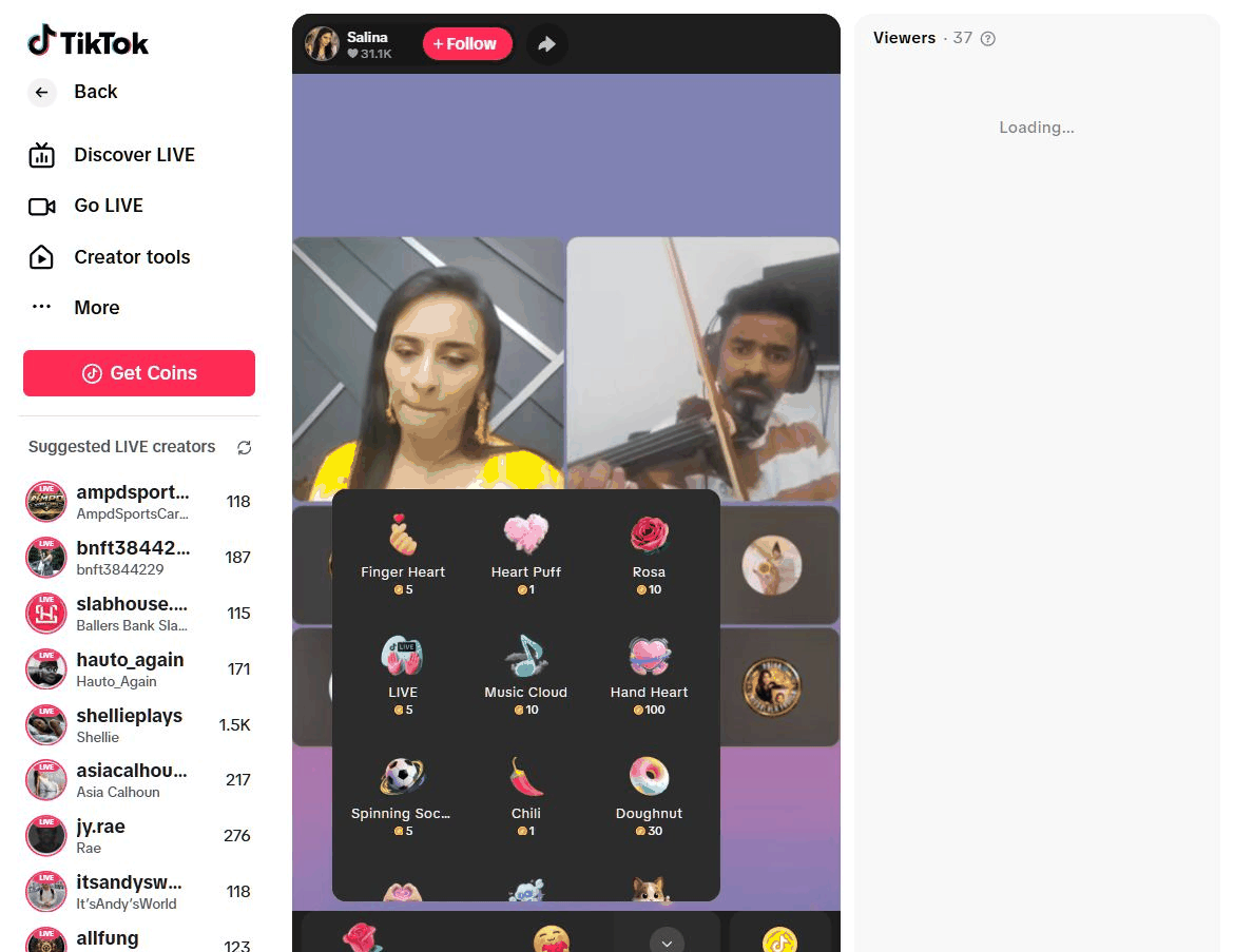 TikTok直播间的礼物打赏面板,观众送出的虚拟礼物可以按比例折算成收入